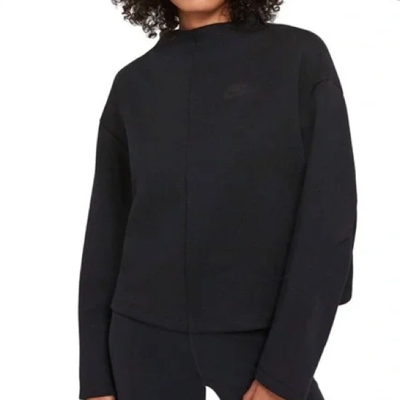 Nike - Black Loose Sweatshirt